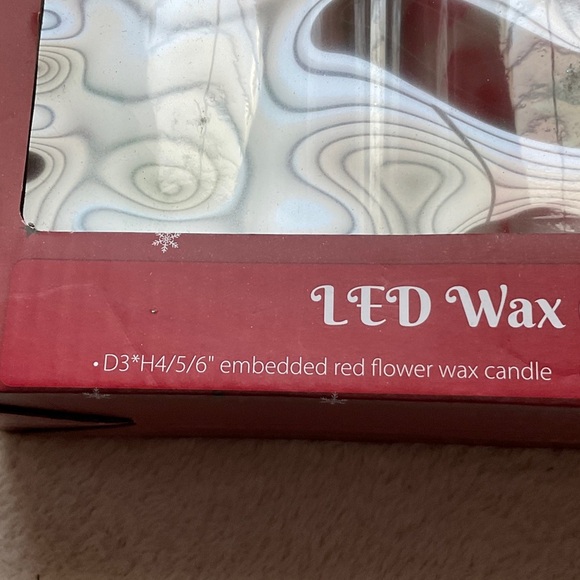 LED Wax Candle Set - Festive Red and White - Picture 3 of 6
